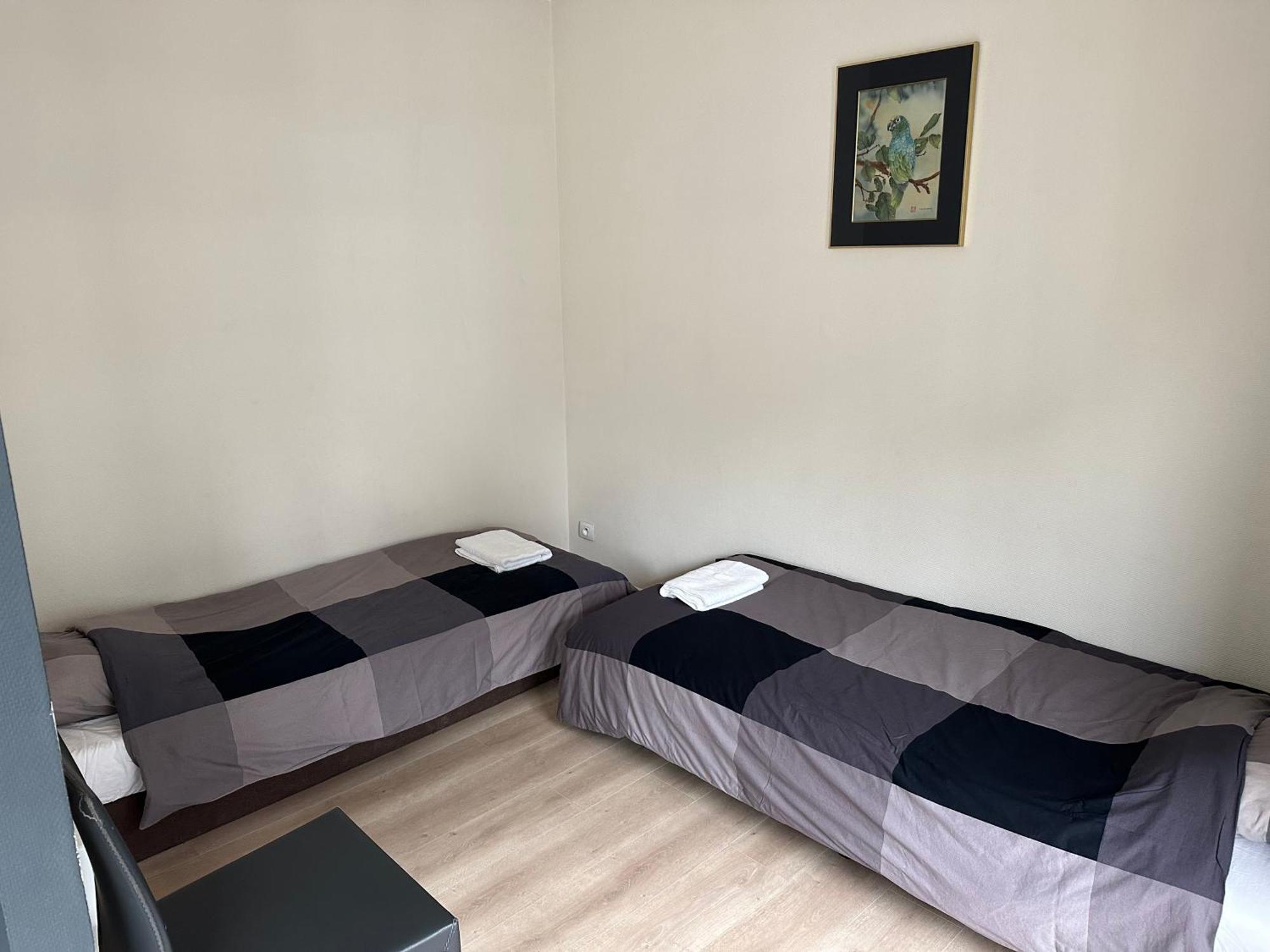 3 Bedroom Apartment In City Center With Balcony View — Photos 1